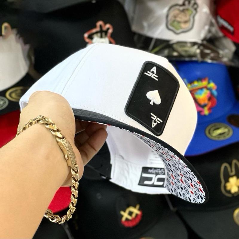 Embroidered Snapback Hot Trend 2024 for Men and Women - Snapback Top Trending Cap , baseball hats , Street style snapback