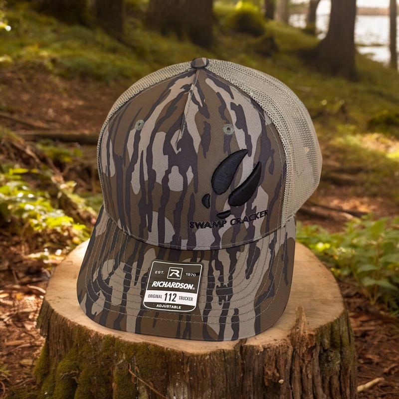 Swamp Cracker Mossy Oak bottomland 3D Deer track hat