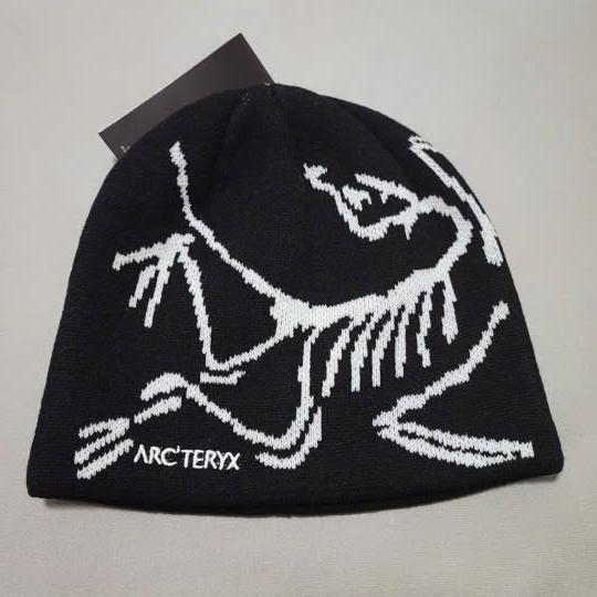 New Arcteryx Bird Head Black Toque Beanie Orca black Merino wool hat for winter casual Occasion