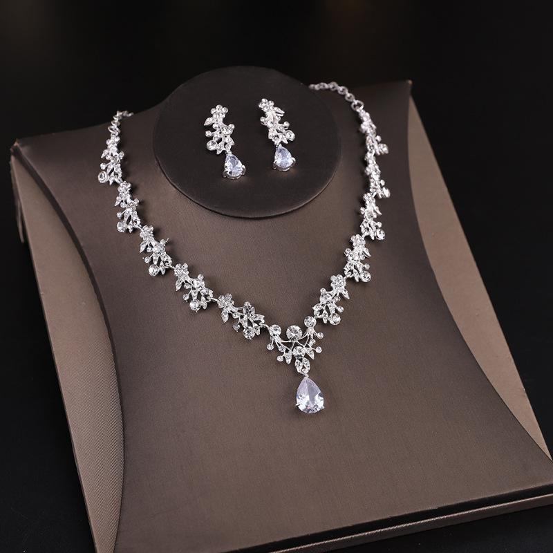 Water Drop Pendant Necklace Earring Set for Women