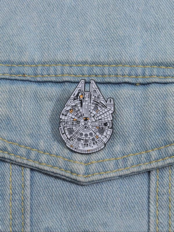 Star Destroyer Design Brooch, Cute Cartoon Brooch, Fashion Accessories for Men & Women, Trendy All-match & Exquisite Brooch for Birthday Gift