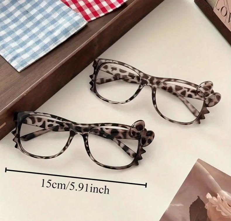 Kitty Whiskers Plastic Lenless Retro Round Eyeglass Frame with Leopard Print Design