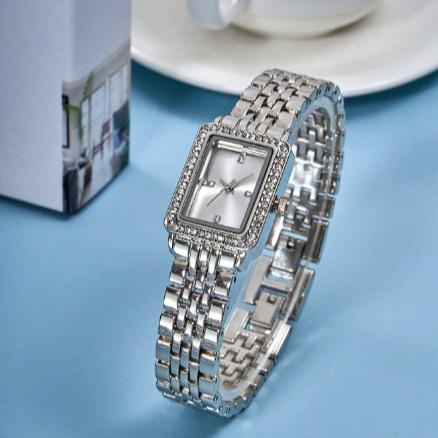 Ladies' Stainless Steel Strap Trendy Quartz Watch With Rhinestone Decor