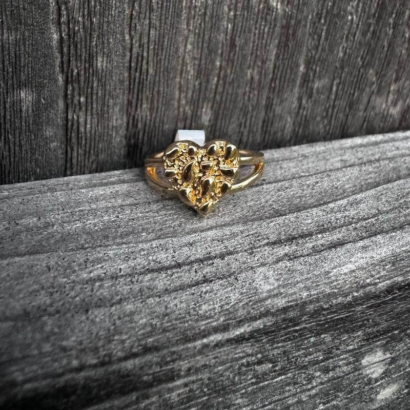 Heart Nugget Set with Ring in Gold Plated Finish