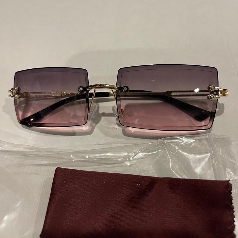 Essential Design, Designer Glasses, Luxury Glasses, Golden Frames for Men and Women and Kids, Rimless Glasses