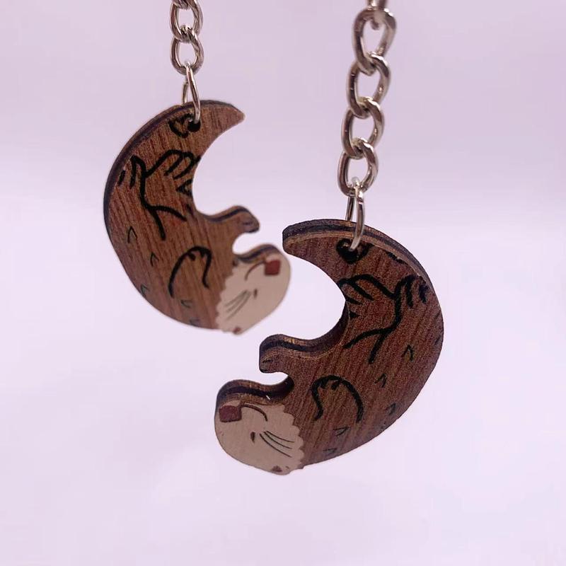 Otter Couple Design Keychain, Cute Keychain for Couple, Matching Puzzle Keychain for Bag Car Phone, Fashion Accessories for Men & Women