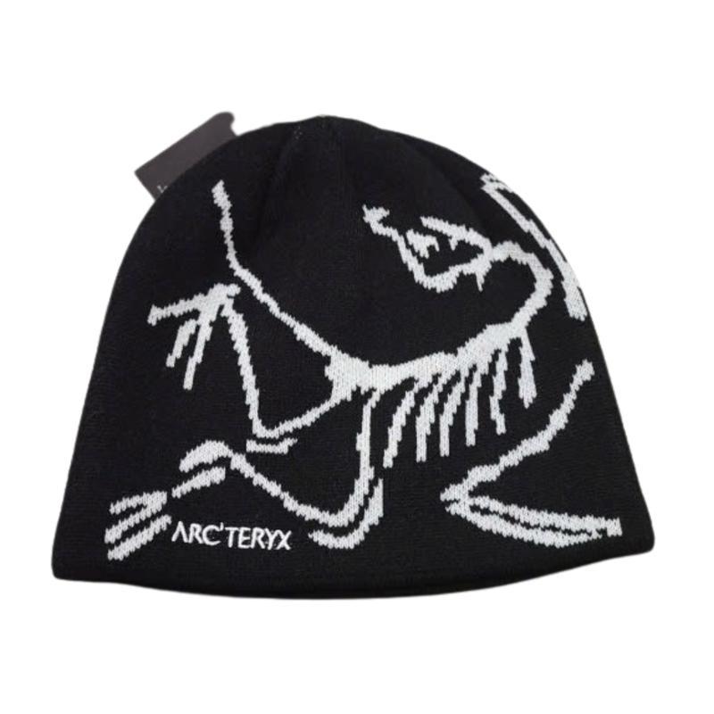 High quality Y2K beanie hat for men and women ARC knitted hat keeps you warm in winter with a unique style