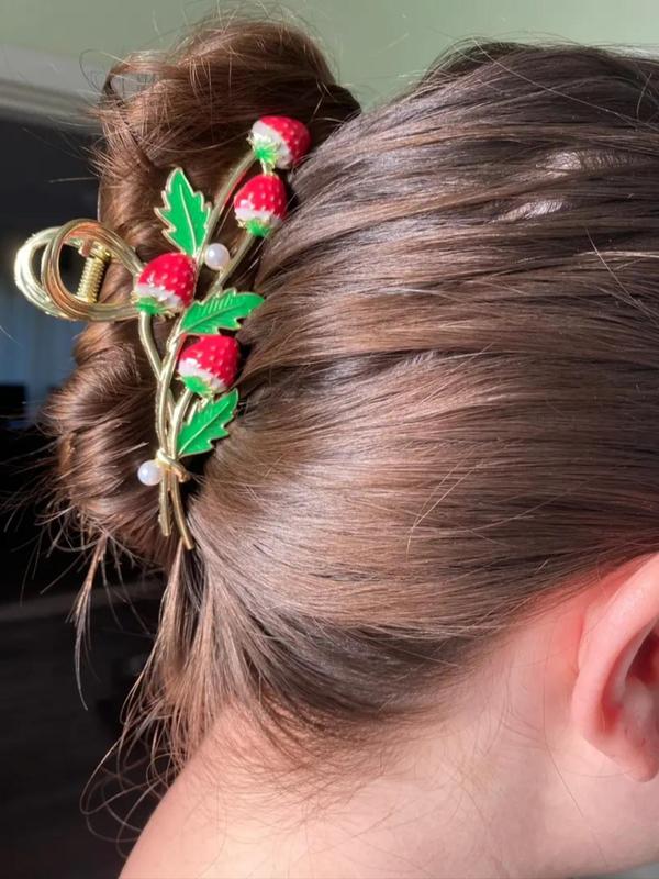 Strawberry Decorated Hair Claw for Women, Fashion All-match Hair Accessories, Cute Lovely Hairwear for Daily Used