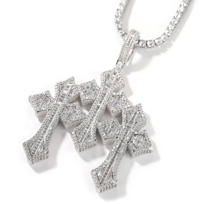 Trio- 9.4 cm Three cross cluster pendant