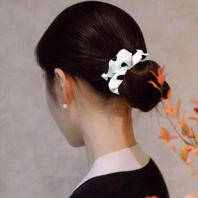 Cow Print Hair Band for Women, Non-Slip Elastic Hair Tie Ropes for Ponytail Holder Cows Hair Scrunchies Accessories for Curly Straight Thick Thin Fine Hair 6 Pack